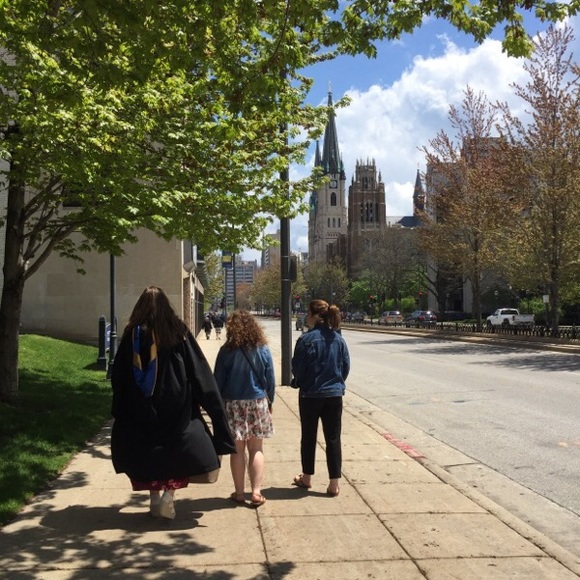 Meet your Posher, Laura - Picture 1 of 1